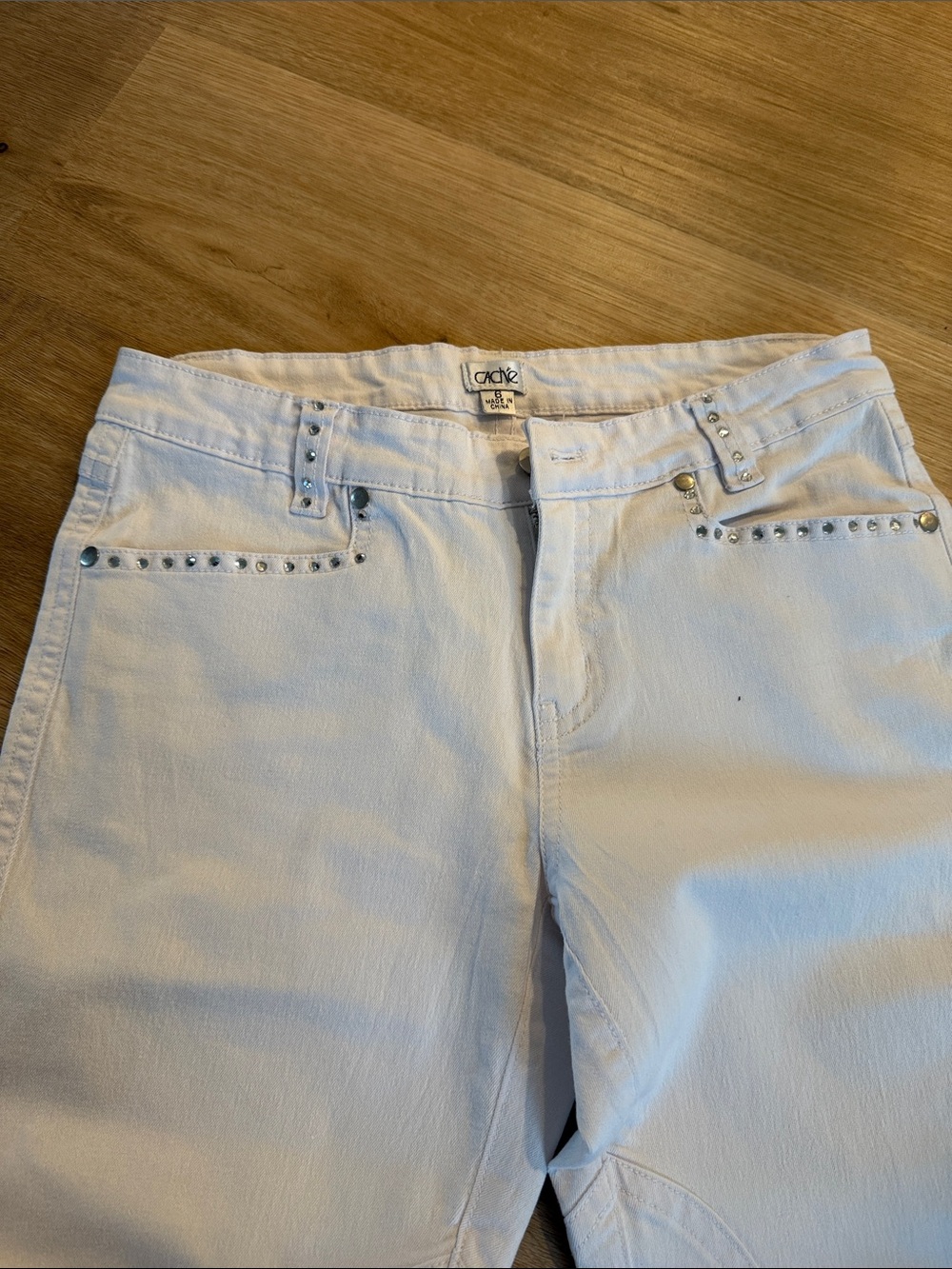 Cache Lace-Up Capri Jeans - Picture 3 of 5
